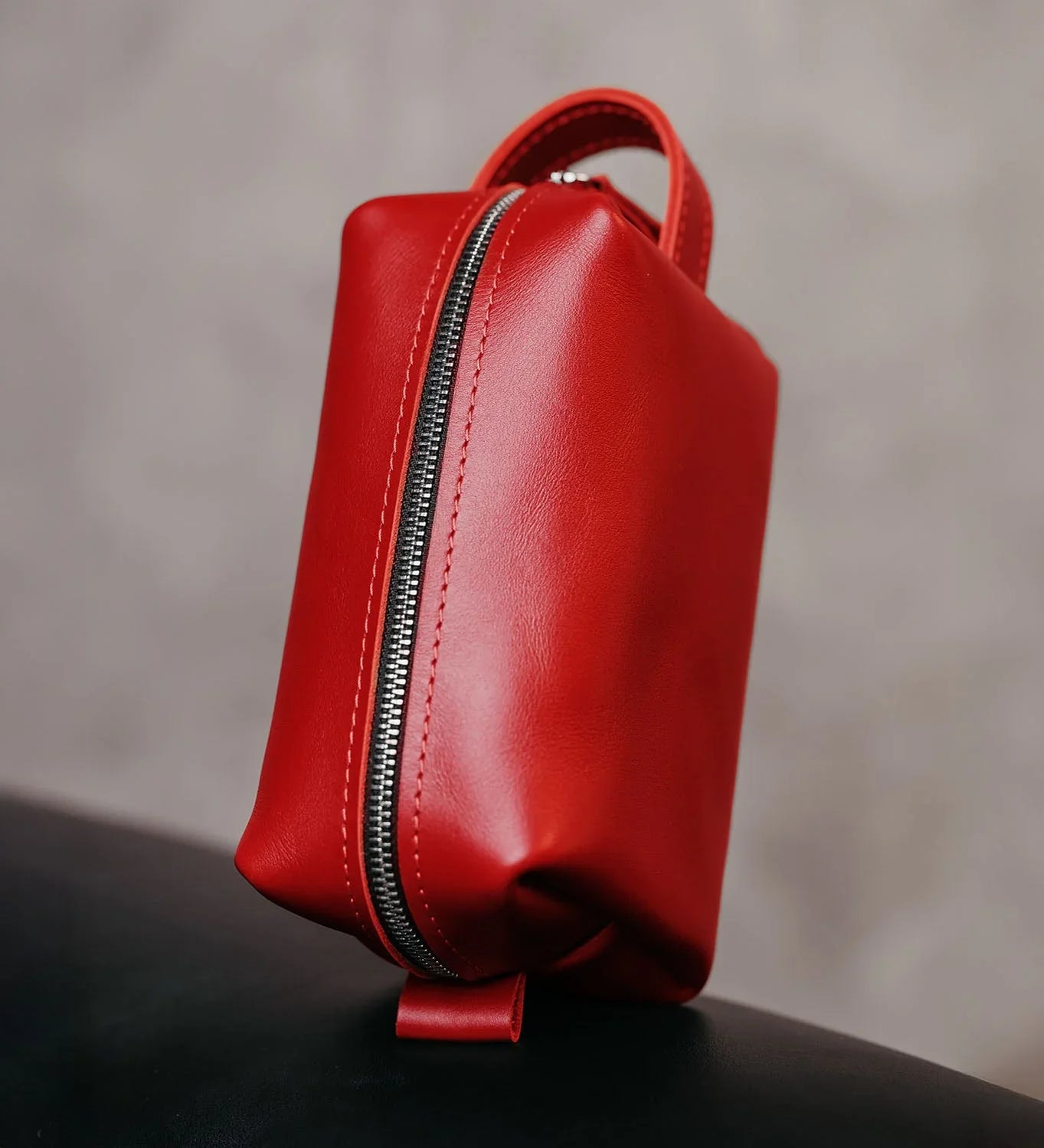 Smooth Leather Dopp Kit – Travel Toiletry Bag for Men