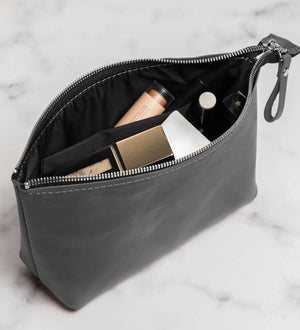 Leather Cosmetic Travel Bag – Matte Waxed Finish | Allure