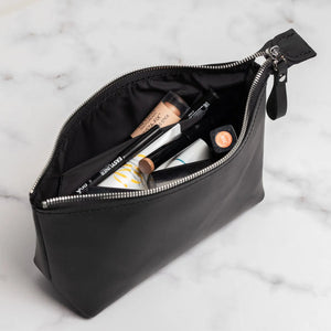 Full grain Leather Makeup Bag - Allure | Matte Black - Wenderfarer
