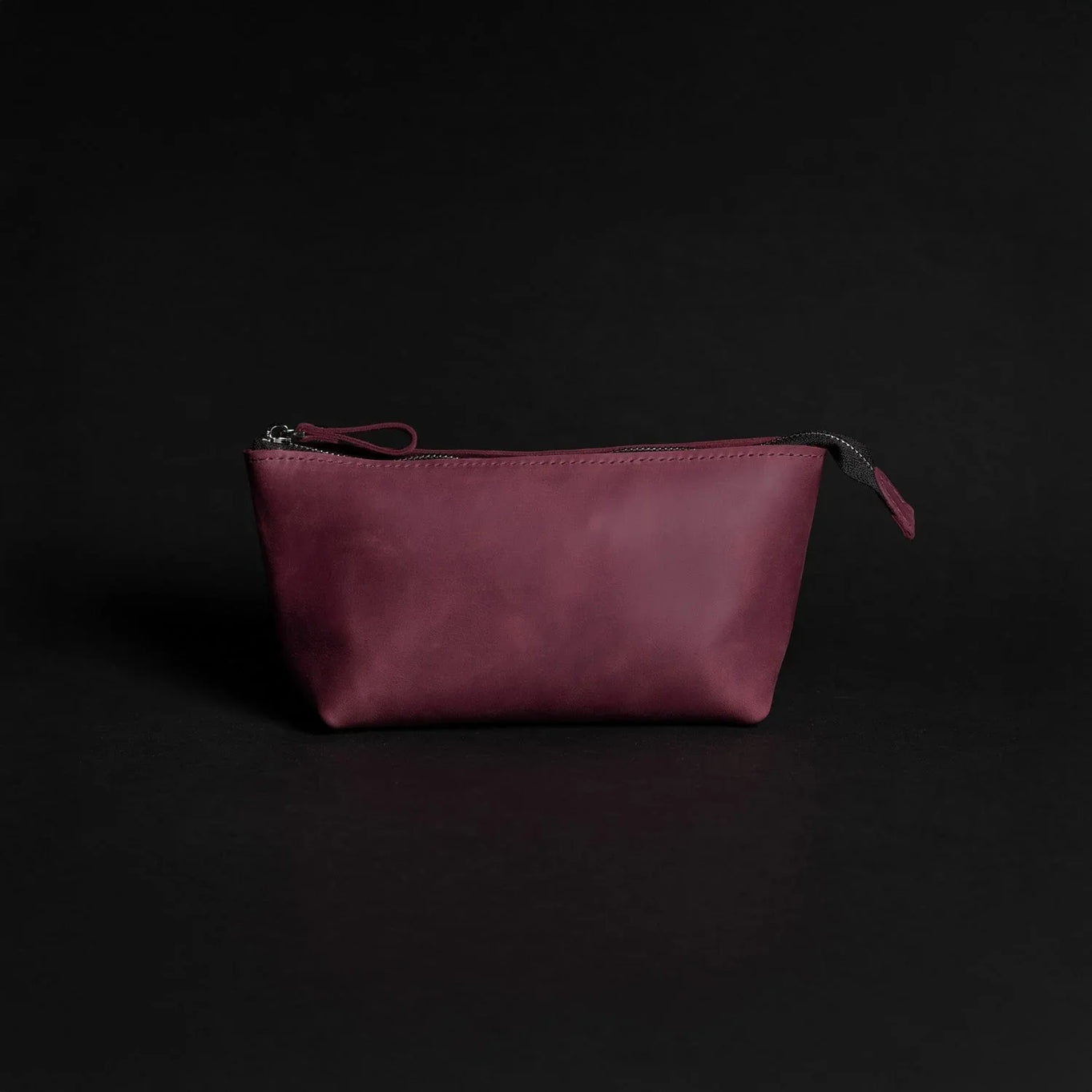Leather Cosmetic Travel Bag – Matte Waxed Finish | Allure