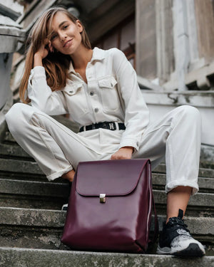 Women's Leather Backpack with Flap Closure – Everyday Style & Comfort | Ember