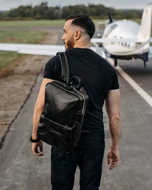 Smooth Leather Backpack for Everyday – fits Laptop 15.6/17'' | Nomad