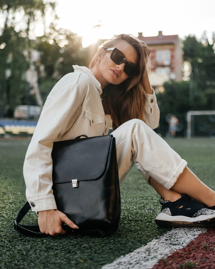 Women's Leather Backpack with Flap Closure – Everyday Style & Comfort | Ember