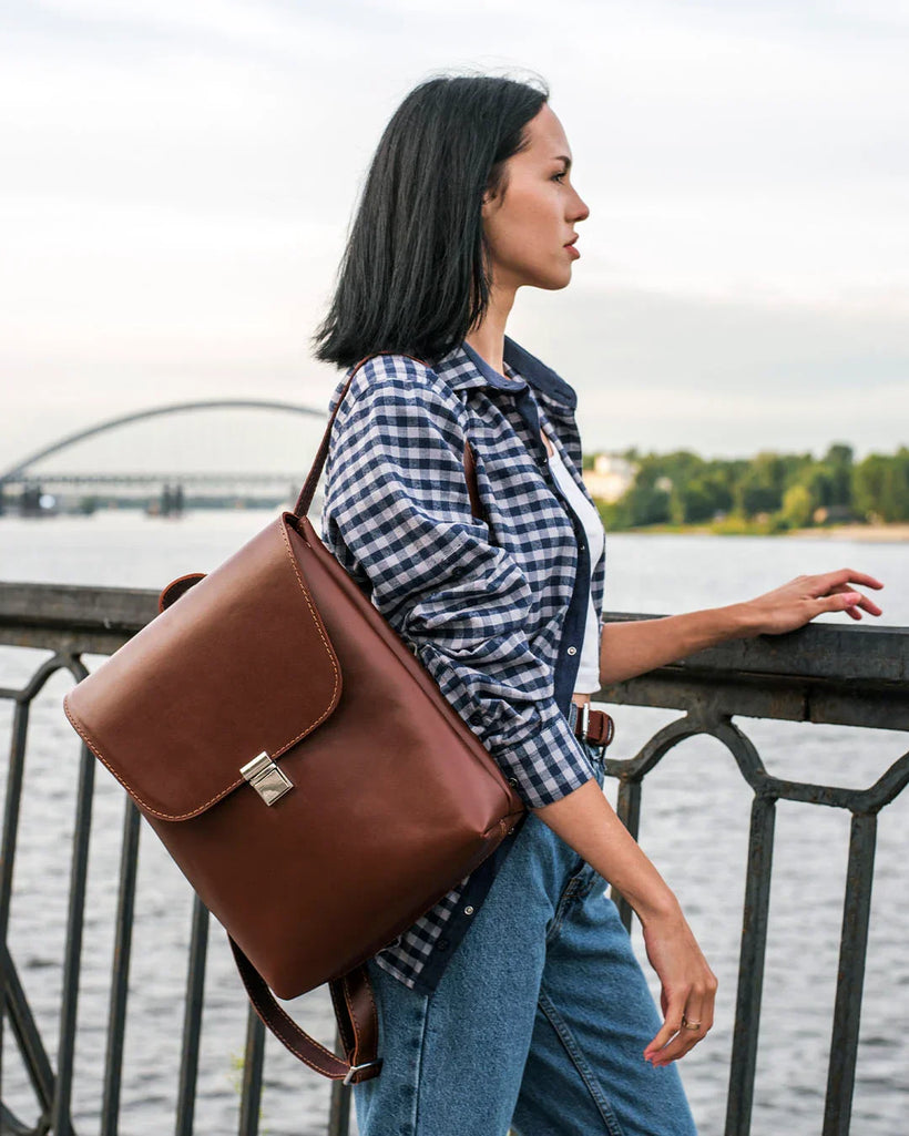 Women's Leather Backpack with Flap Closure – Everyday Style & Comfort | Ember