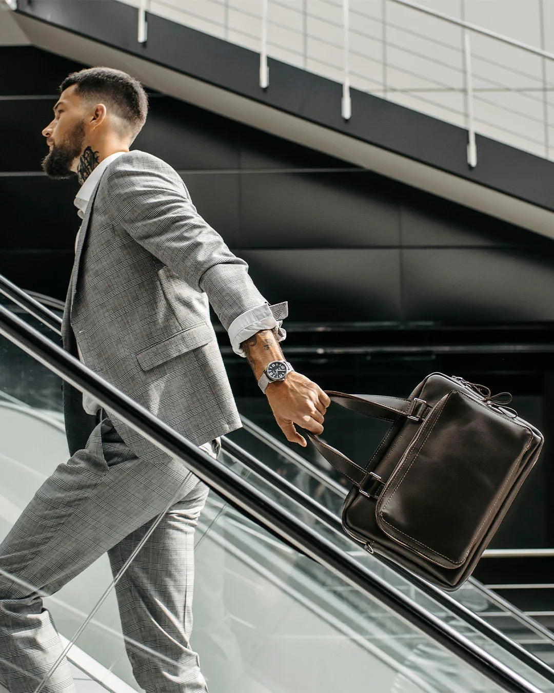Leather Laptop Briefcase with Organizer – Smooth Finish