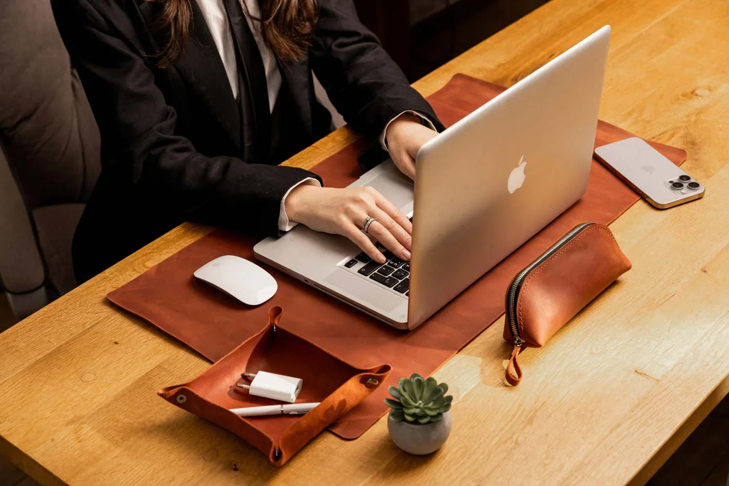 Crazy Horse Leather Desk Pad – Rustic Desk Mat for Office or Home