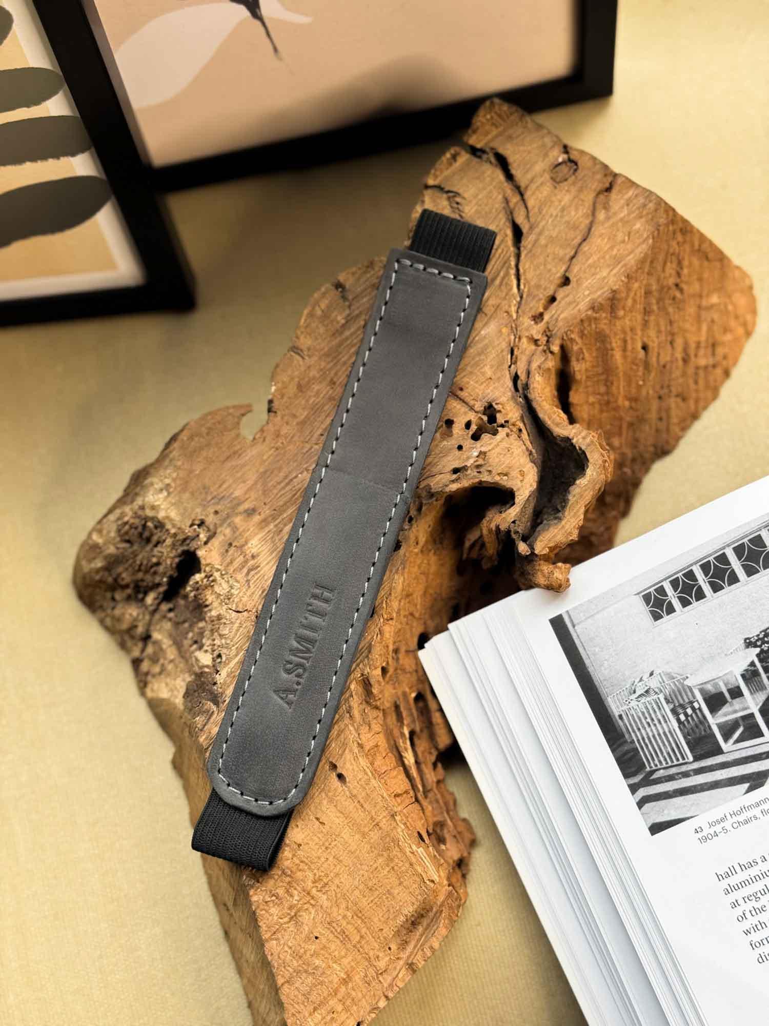 Bookmark with Elastic Strap & Pencil Holder | BookMate