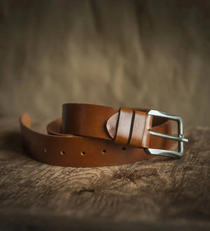 Men’s 1.5" Veg-Tanned Leather Belt with Antique Silver Buckle