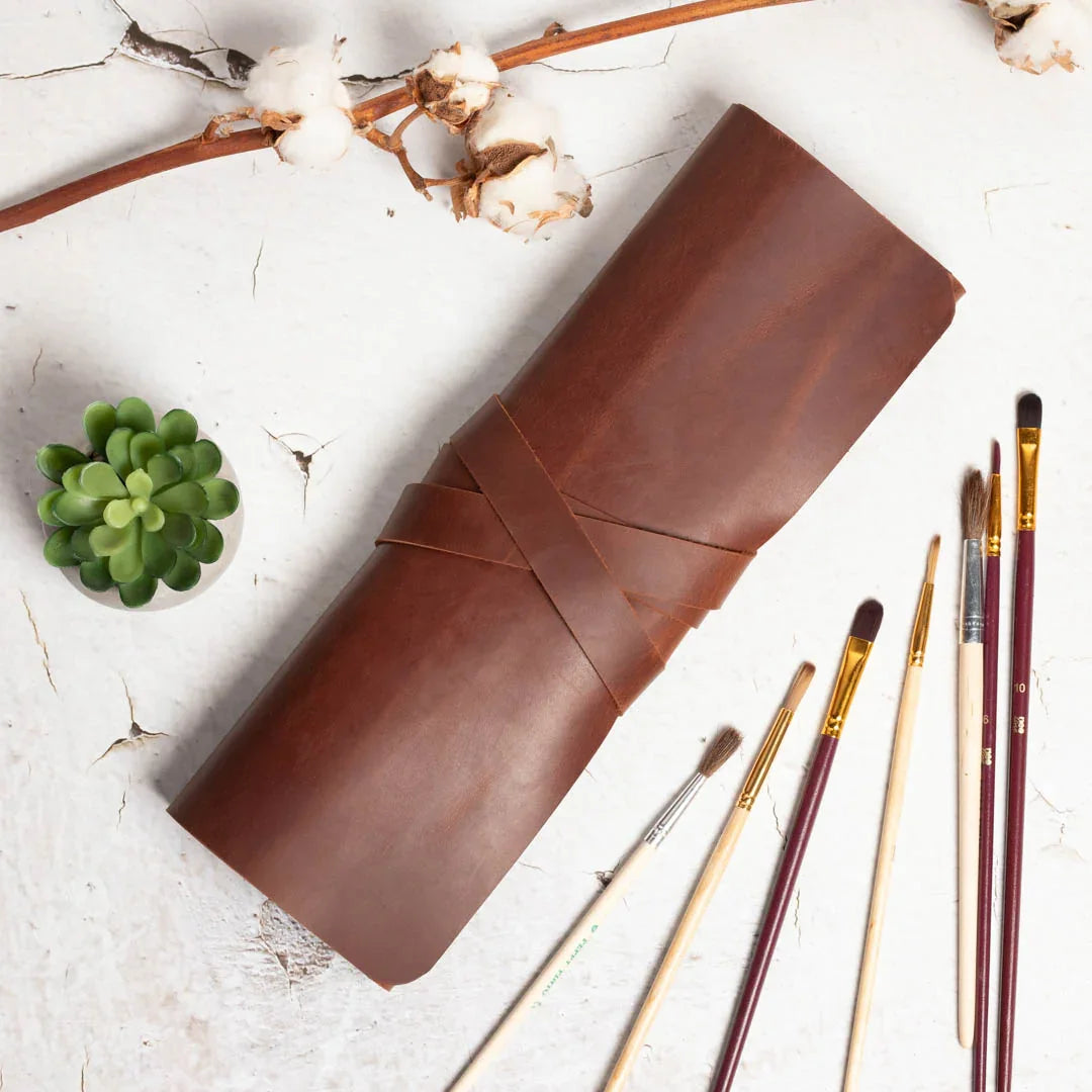 Leather Brush Roll Organizer – Waxed Matte Leather for Brushes & Tools