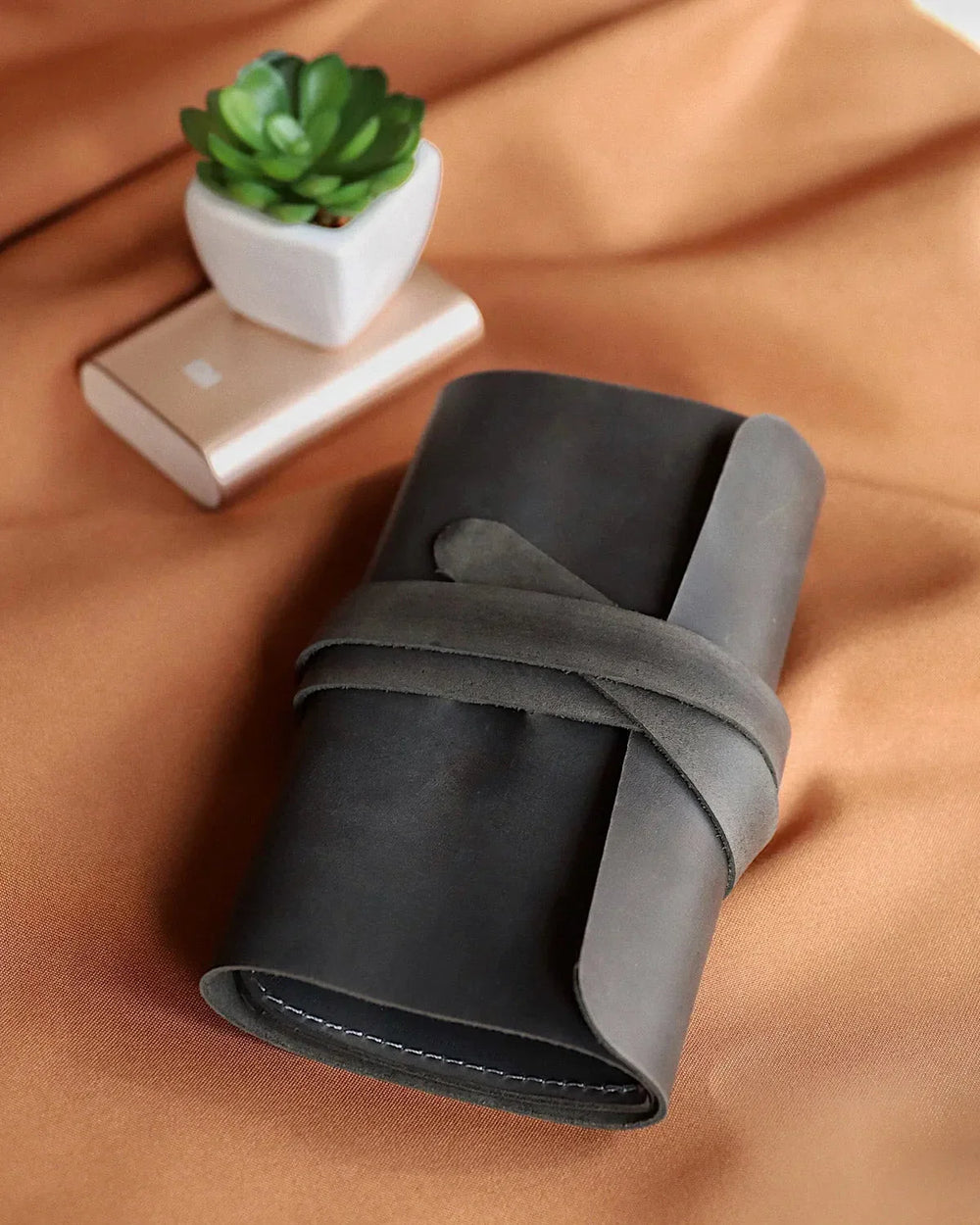 Waxed Leather Roll-Up Organizer – Cables & Tools Wrap