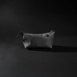 Leather Cosmetic Travel Bag – Matte Waxed Finish | Allure