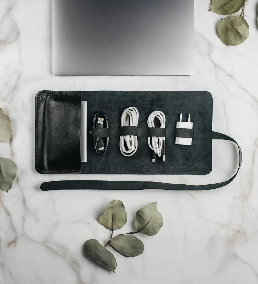 Roll-Up Leather Cord & Tools Wrap – Smooth Finish