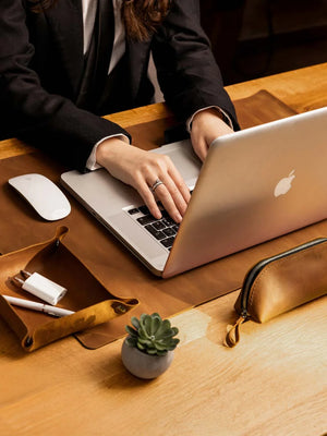 Crazy Horse Leather Desk Pad – Rustic Desk Mat for Office or Home