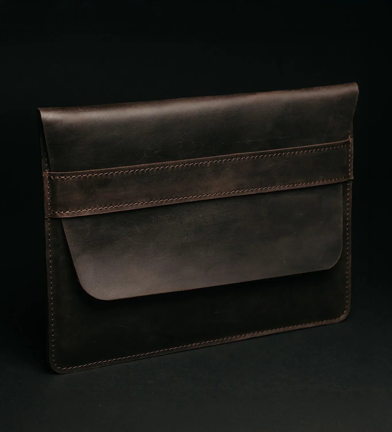 Distressed Leather Laptop Sleeve for MacBook – Aesthetic & All Sizes