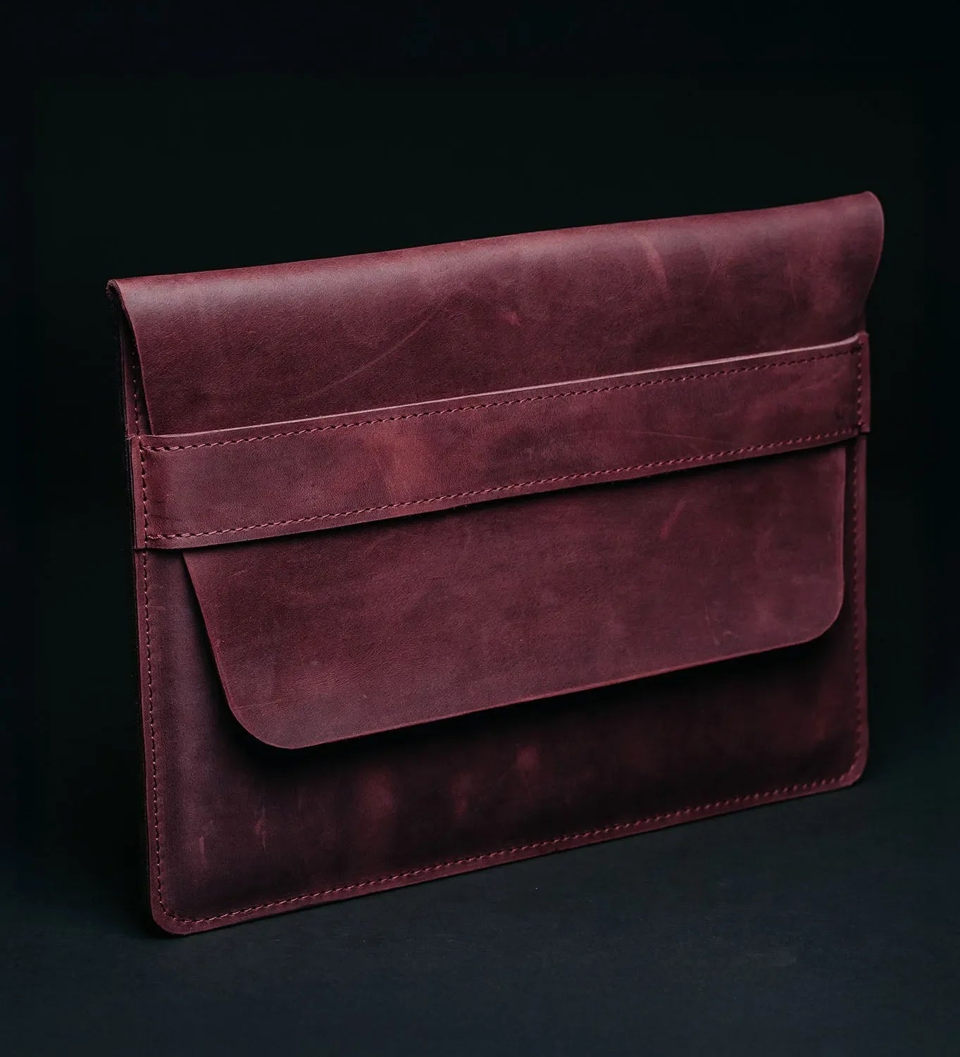Distressed Leather Laptop Sleeve for MacBook – Aesthetic & All Sizes