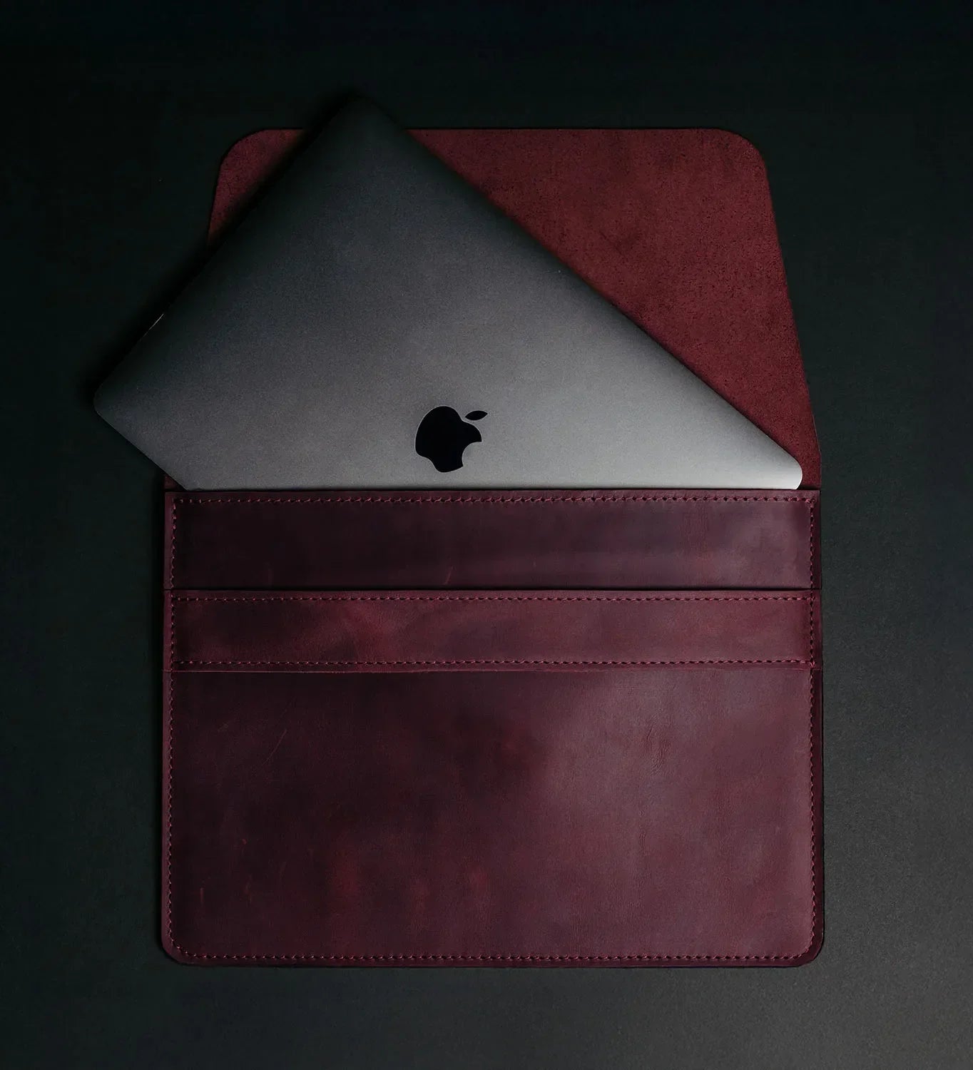 Distressed Leather Laptop Sleeve for MacBook – Aesthetic & All Sizes