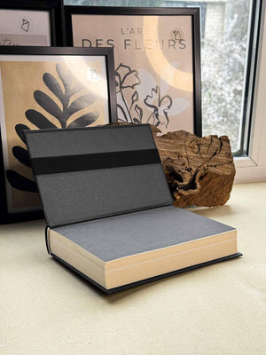 Bookmark with Elastic Strap & Pencil Holder | BookMate