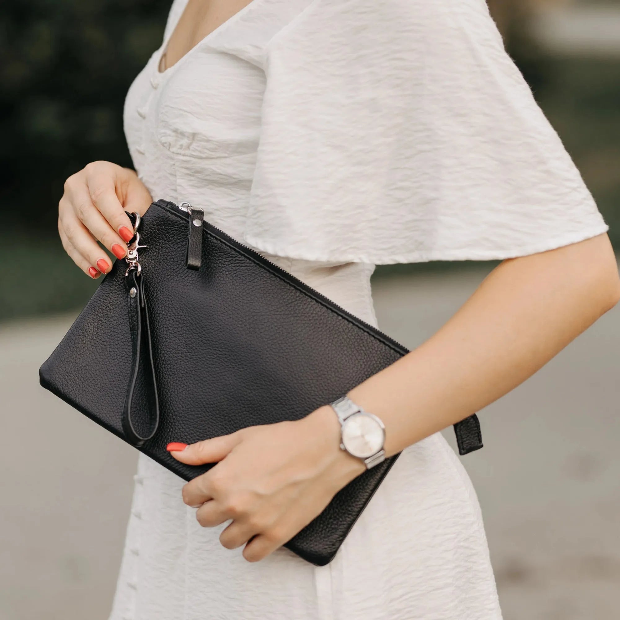 Zippered Full grain Leather Clutch | Graini Black - Wenderfarer
