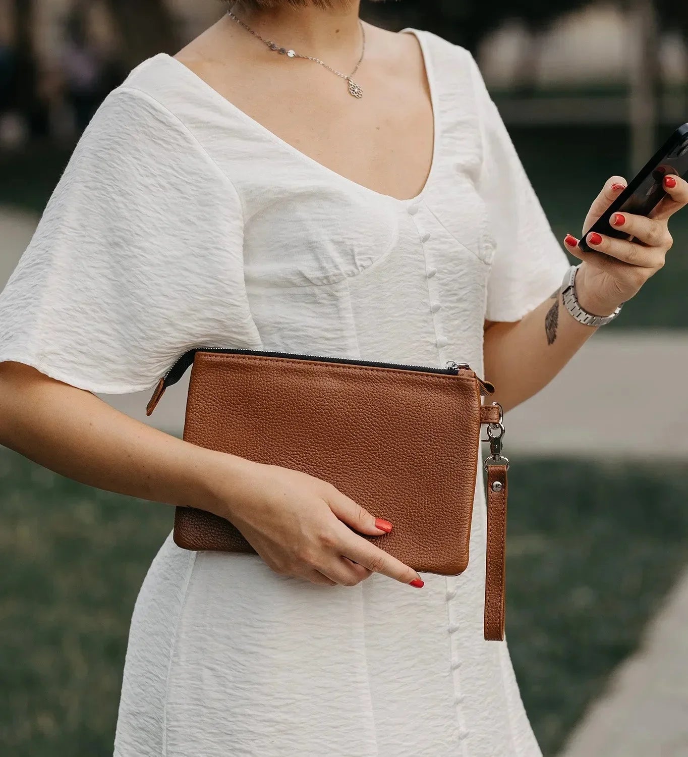 Grainy Leather Clutch with Zipper – 3 Sizes