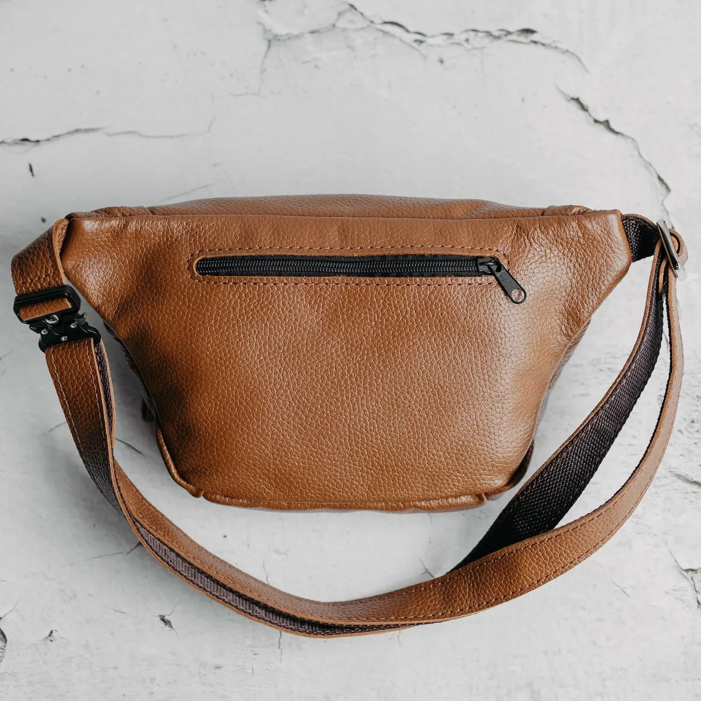 Grainy Leather Waist Bag with Zipper | B-Bag