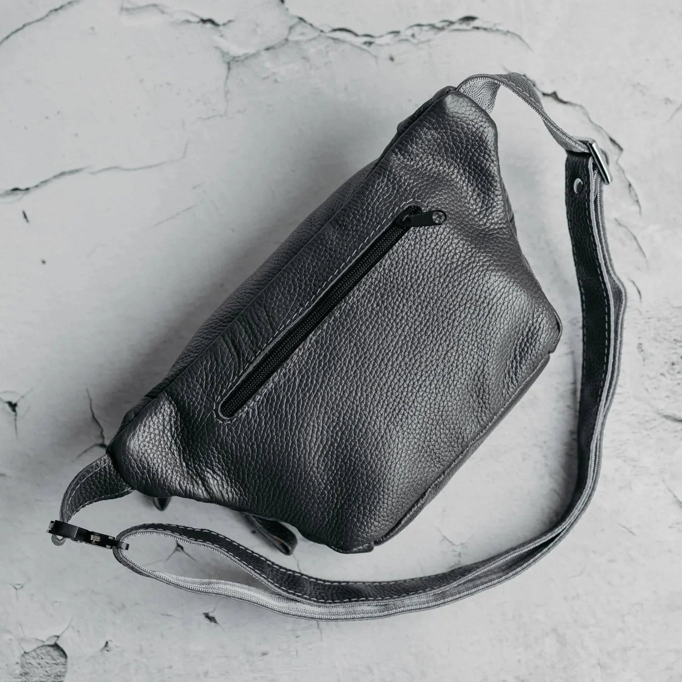 Grainy Leather Waist Bag with Zipper | B-Bag