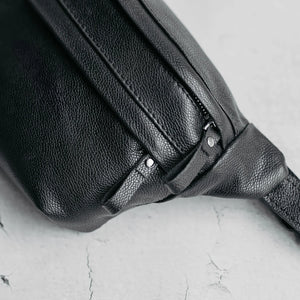 Leather Waist Bag with Zipper | Grainy Black - Wenderfarer