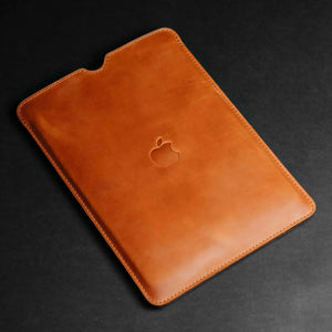Waxed Matte Leather MacBook Case – Open Edge for Charging | Flatcase