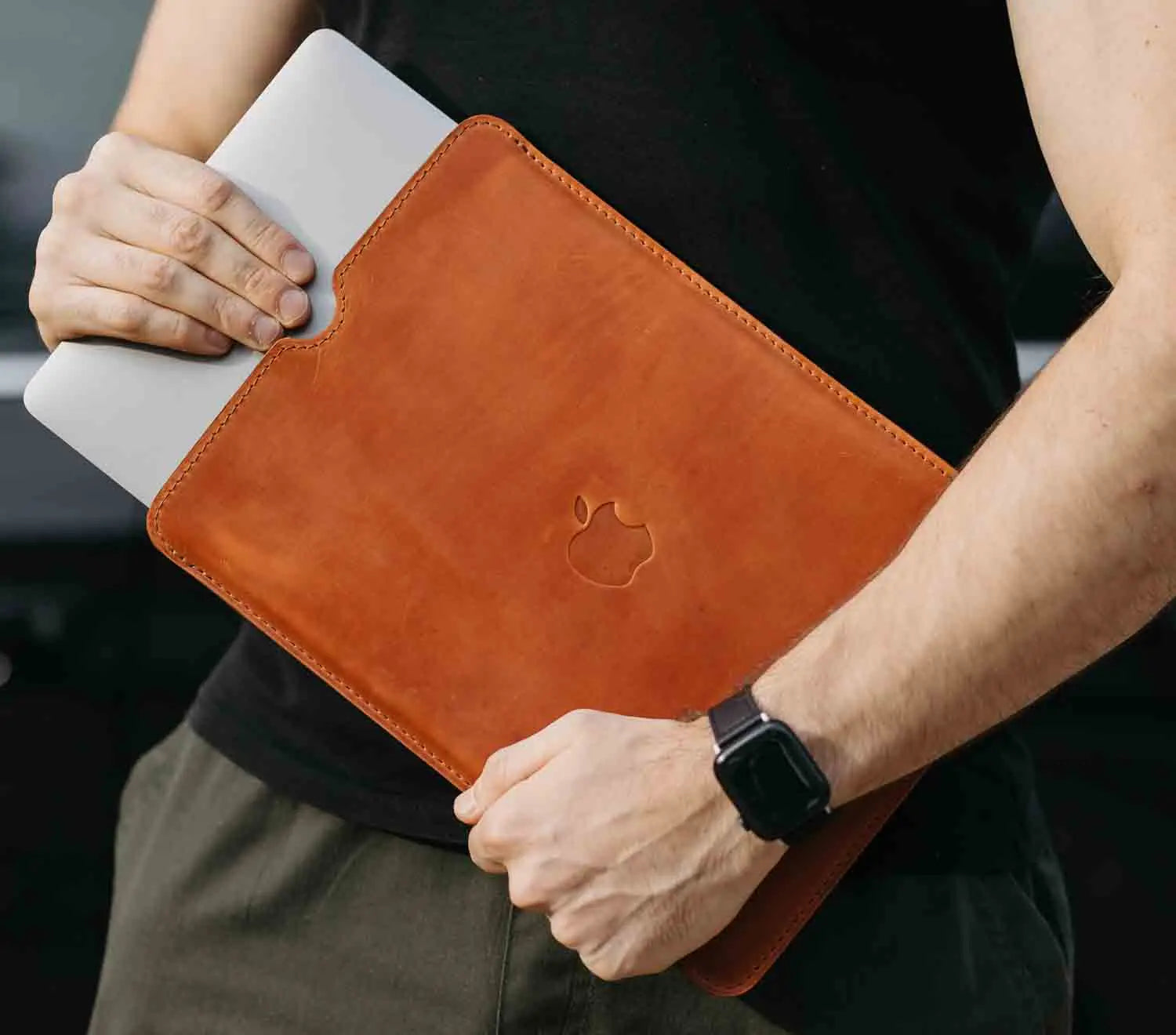Leather Cases for MacBook & iPad