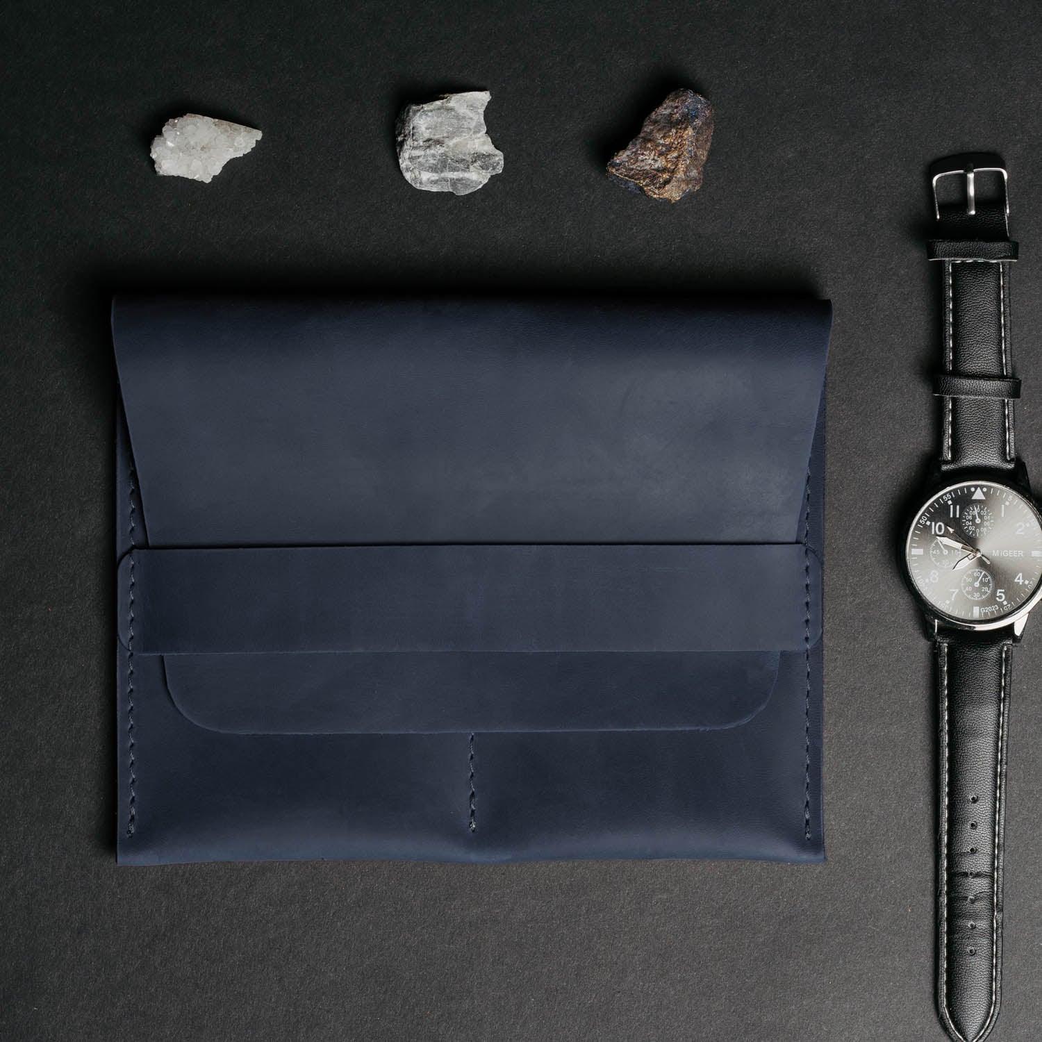 Leather Watch Travel Pouch – Distressed Finish | Sentinel