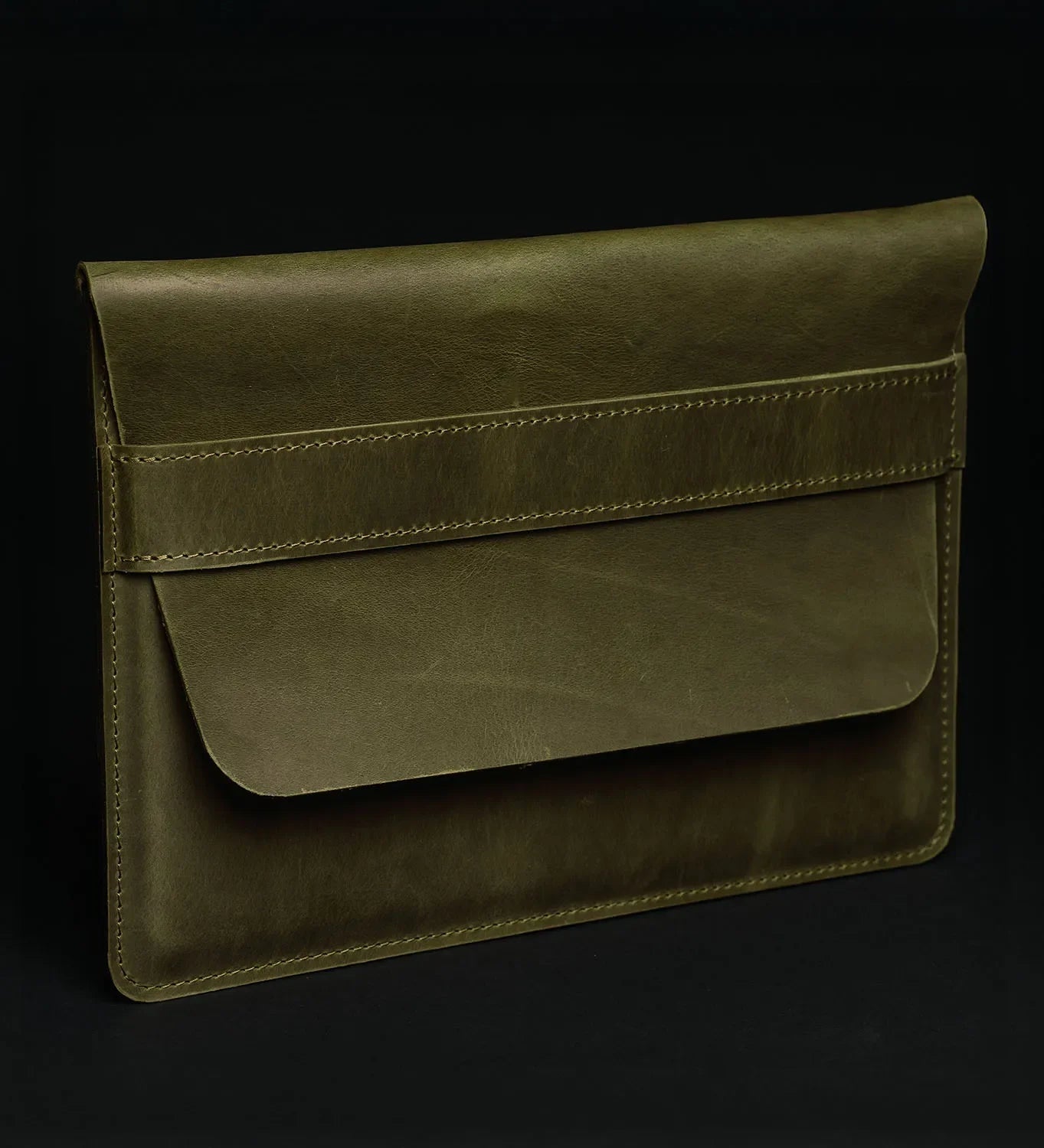 Distressed Leather Laptop Sleeve for MacBook – Aesthetic & All Sizes