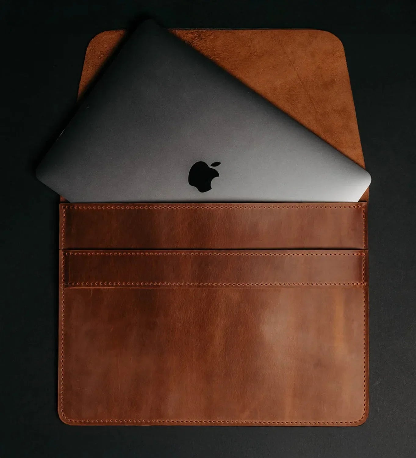 Distressed Leather Laptop Sleeve for MacBook – Aesthetic & All Sizes