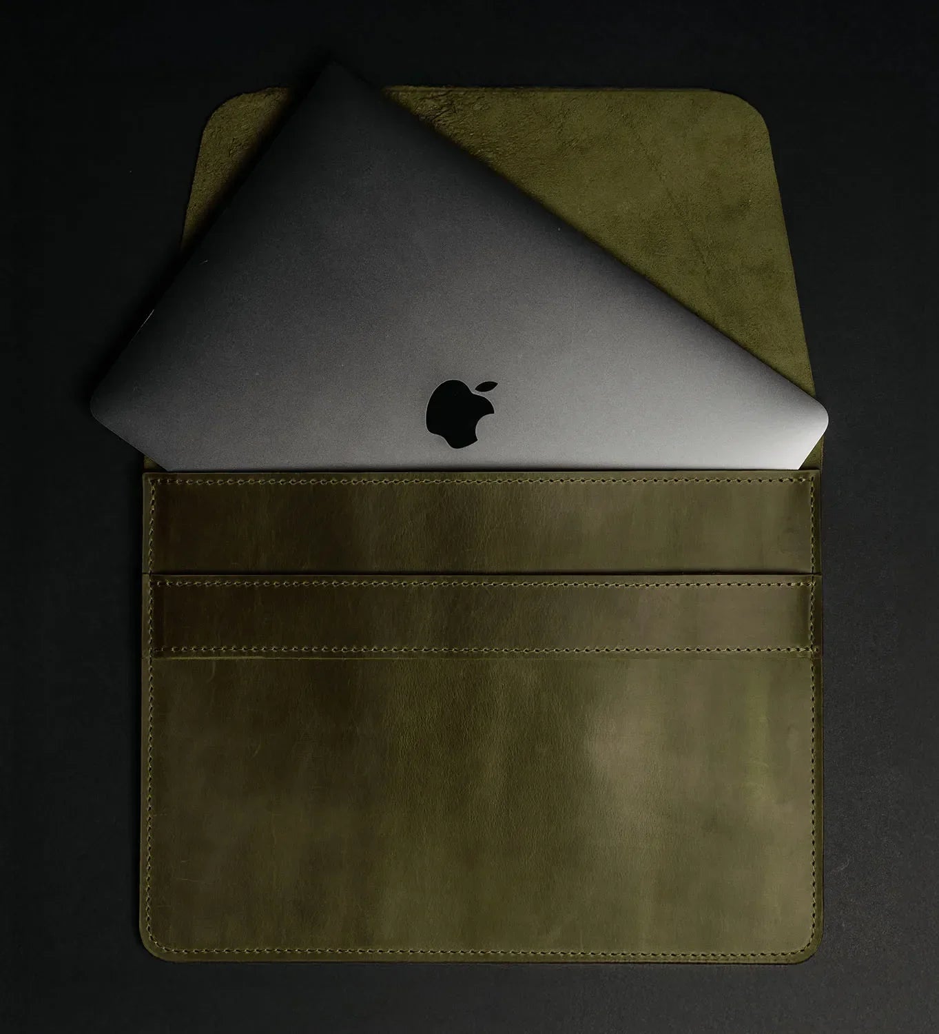 Distressed Leather Laptop Sleeve for MacBook – Aesthetic & All Sizes