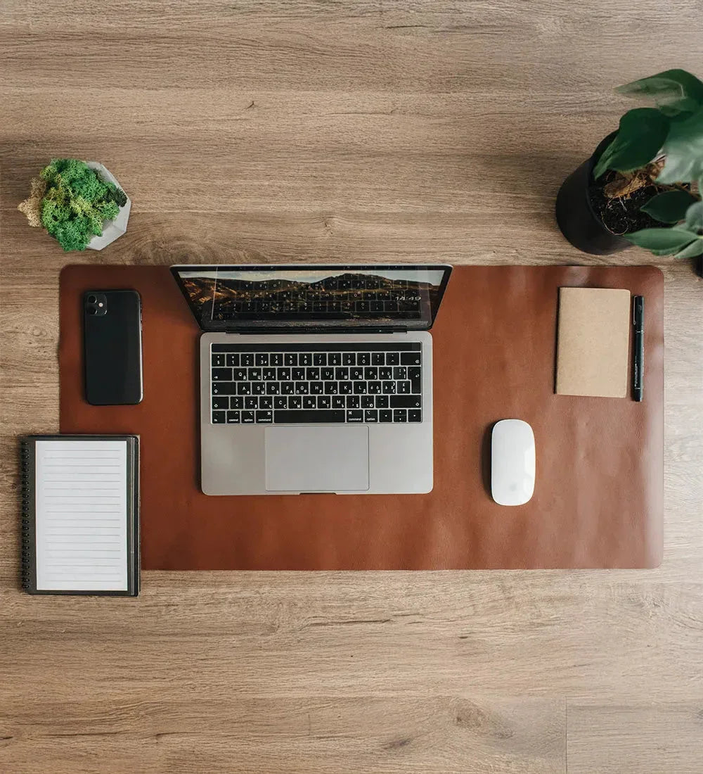 Premium Smooth Leather Desk Mat – Laptop & Mouse Surface
