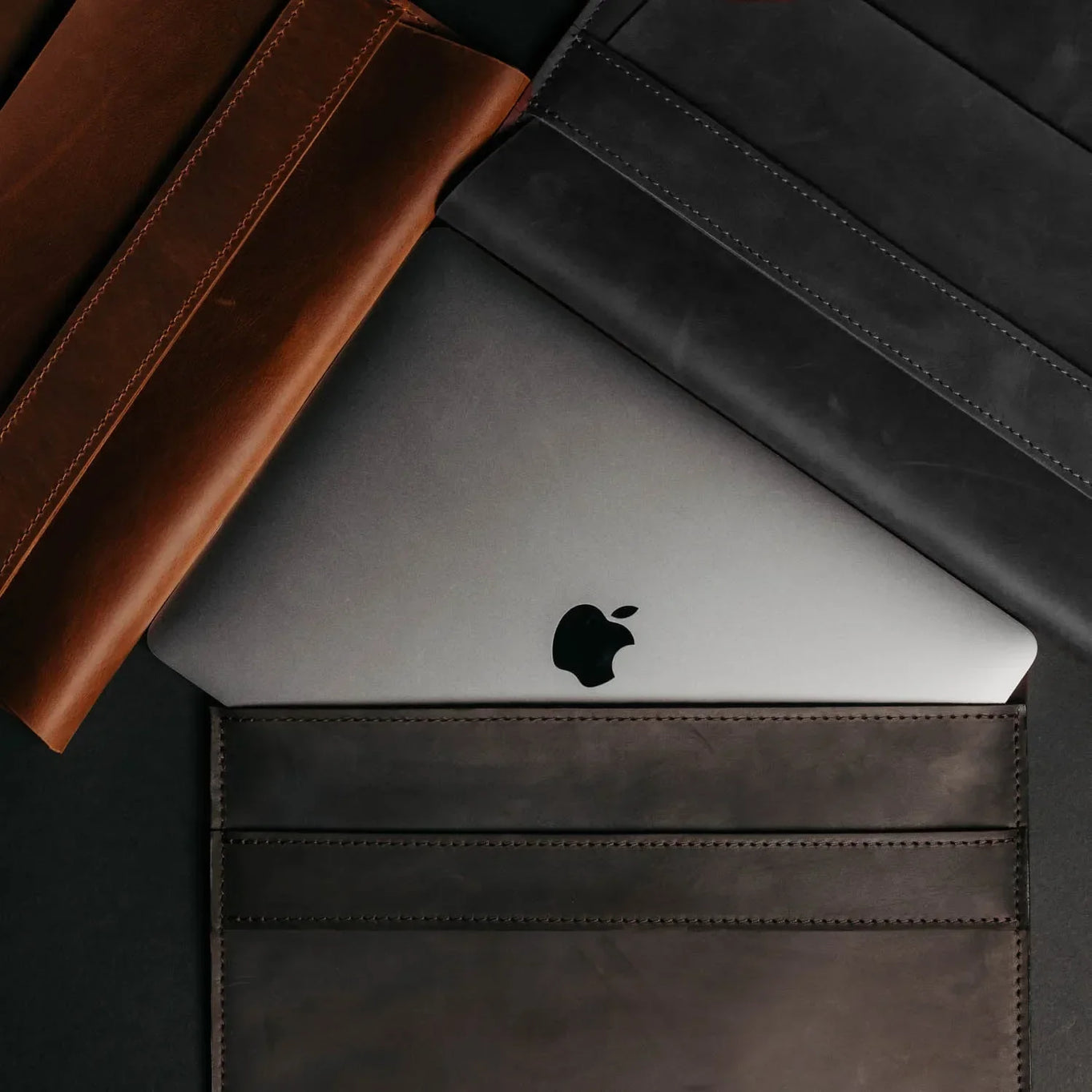 Distressed Leather Laptop Sleeve for MacBook – Aesthetic & All Sizes