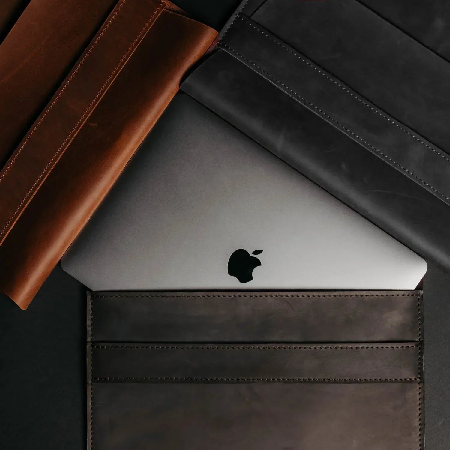 Distressed Leather Laptop Sleeve for MacBook – Aesthetic & All Sizes