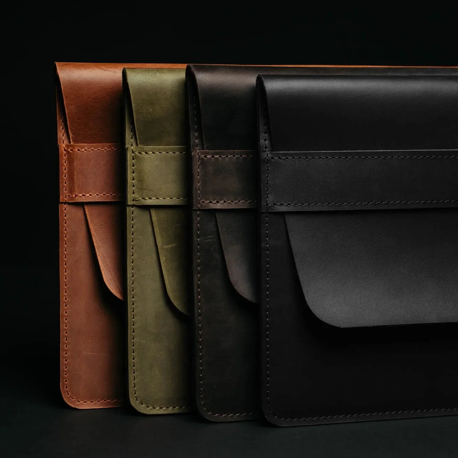 Distressed Leather Laptop Sleeve for MacBook – Aesthetic & All Sizes