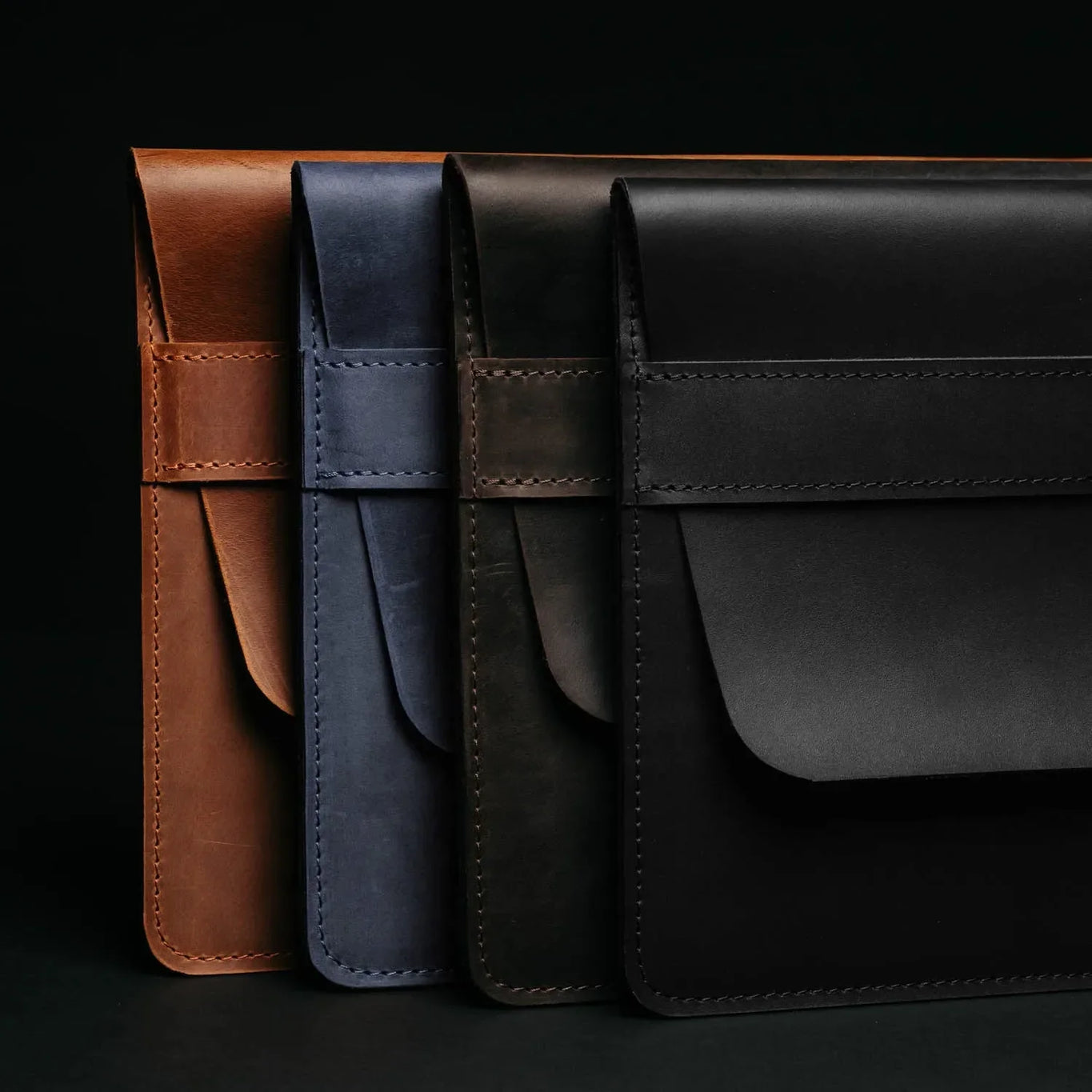 Distressed Leather Laptop Sleeve for MacBook – Aesthetic & All Sizes
