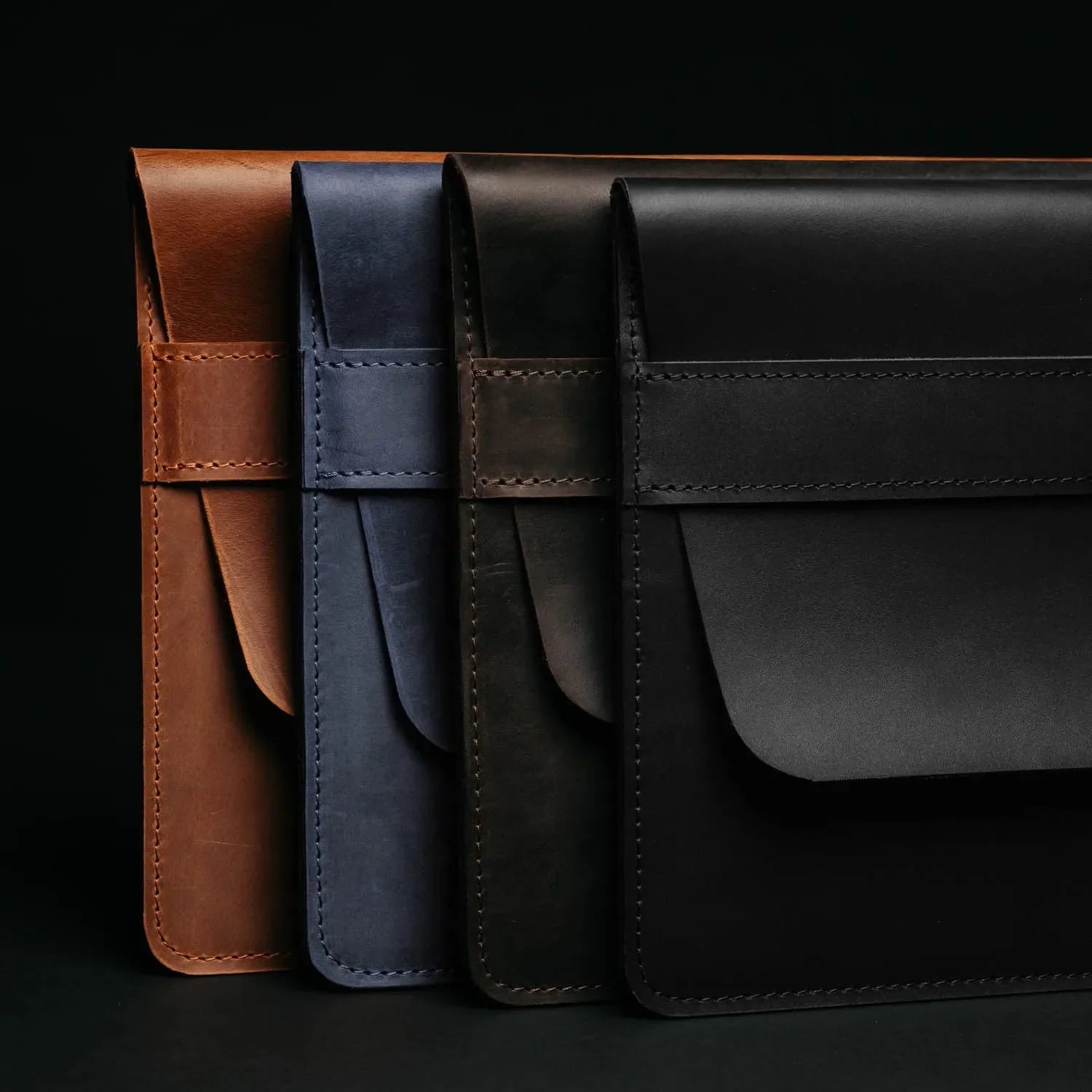 Distressed Leather Laptop Sleeve for MacBook – Aesthetic & All Sizes