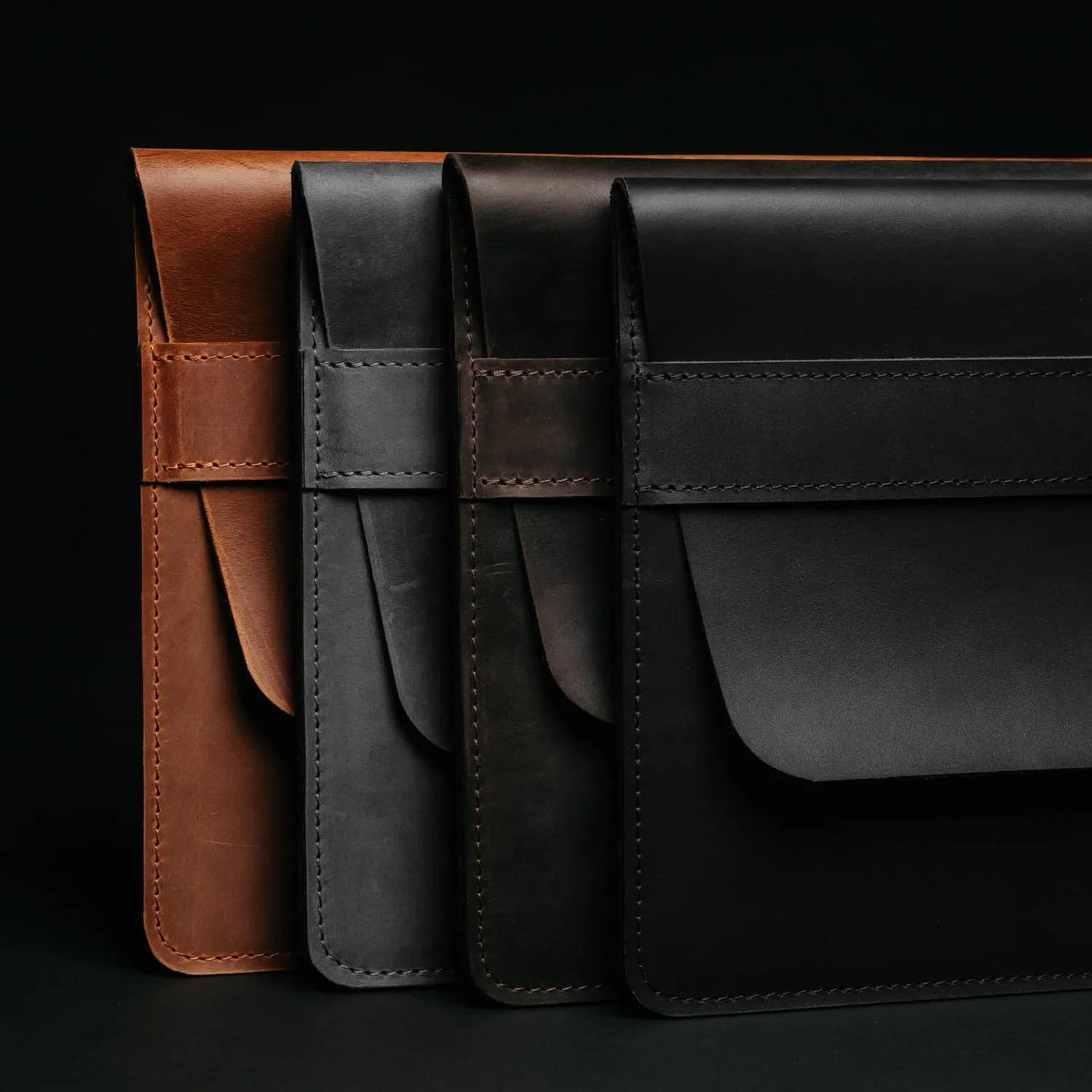 Distressed Leather Laptop Sleeve for MacBook – Aesthetic & All Sizes