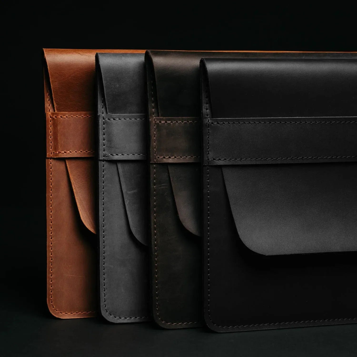 Distressed Leather Laptop Sleeve for MacBook – Aesthetic & All Sizes