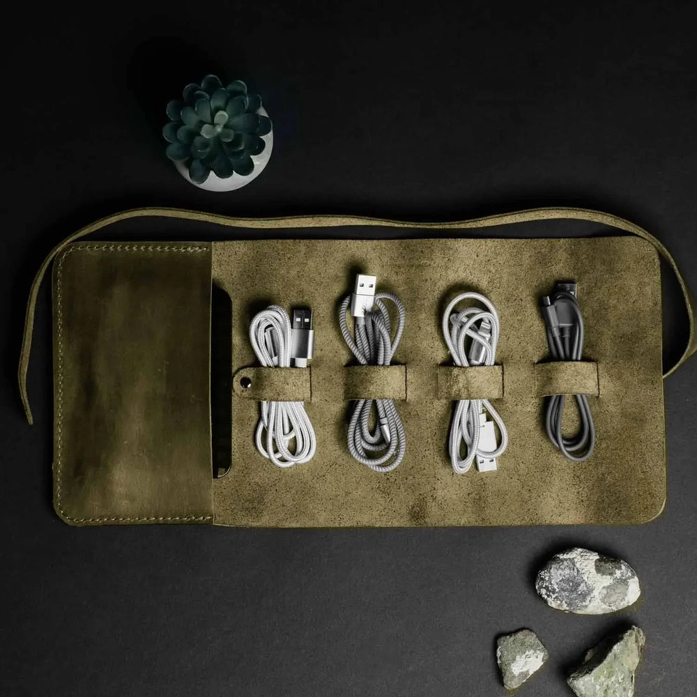 Waxed Leather Roll-Up Organizer – Cables & Tools Wrap