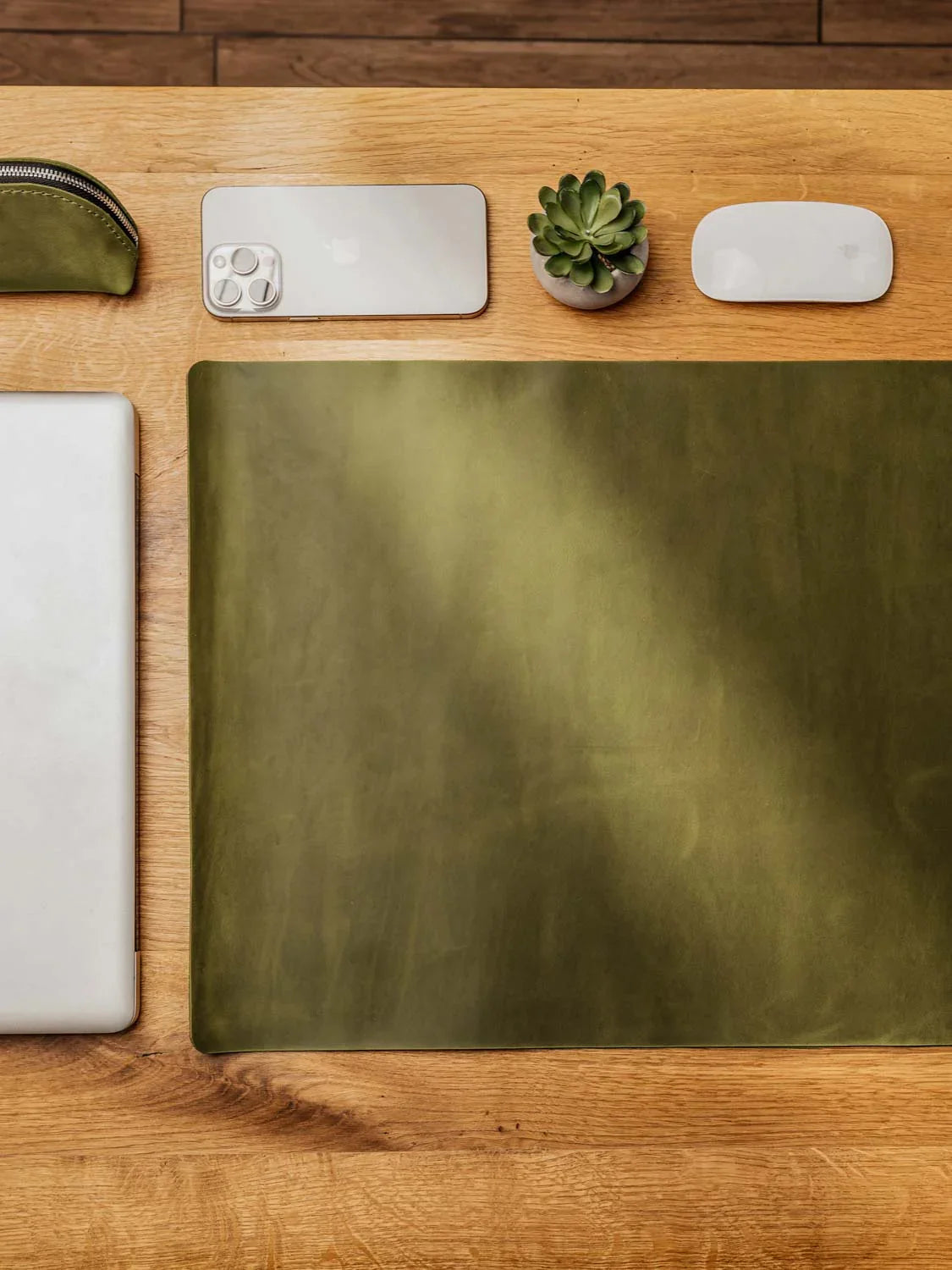 Crazy Horse Leather Desk Pad – Rustic Desk Mat for Office or Home