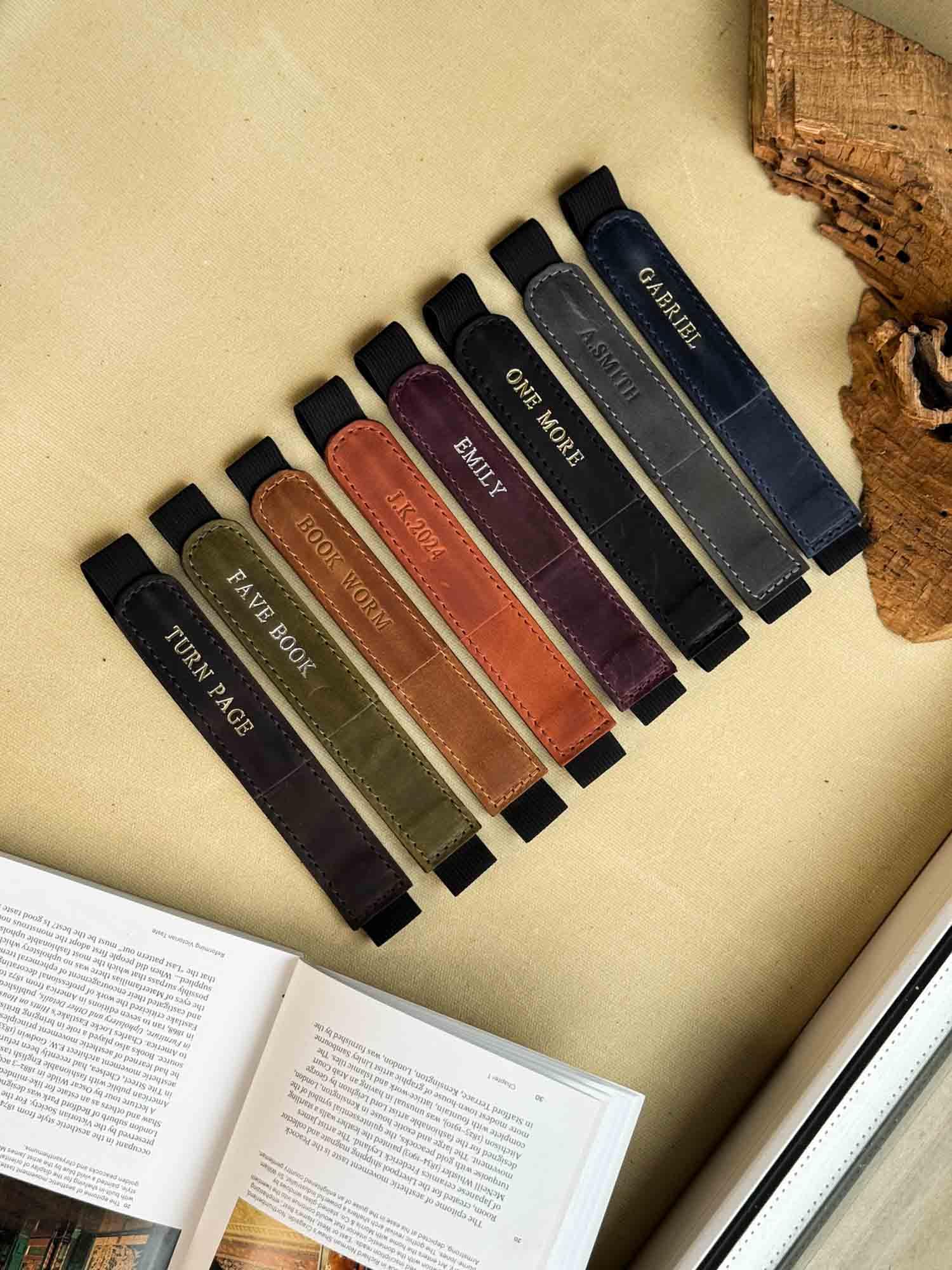 Bookmark with Elastic Strap & Pencil Holder | BookMate