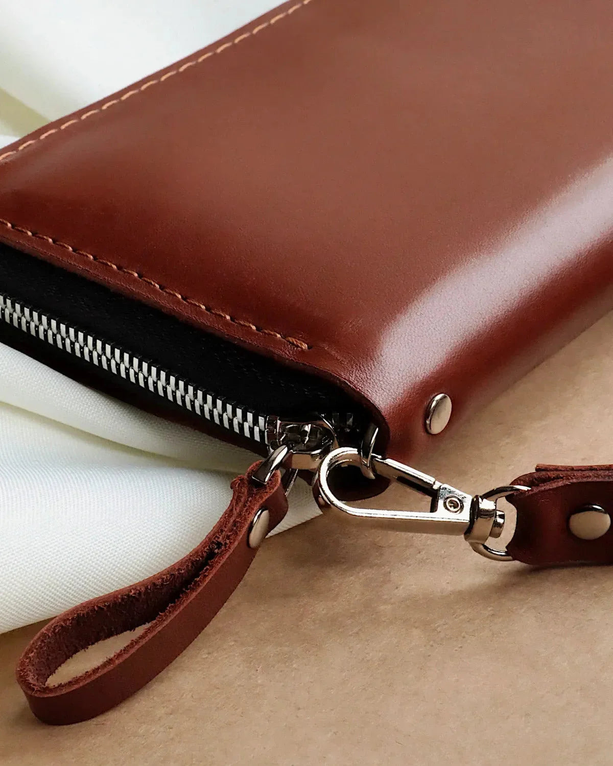 Leather Clutch Wallet – Zip Closure & Wrist Strap