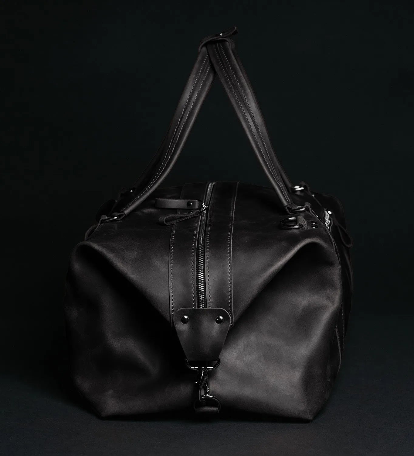 Handmade Distressed Leather Duffel – Travel Bag for Men | Stout M/L