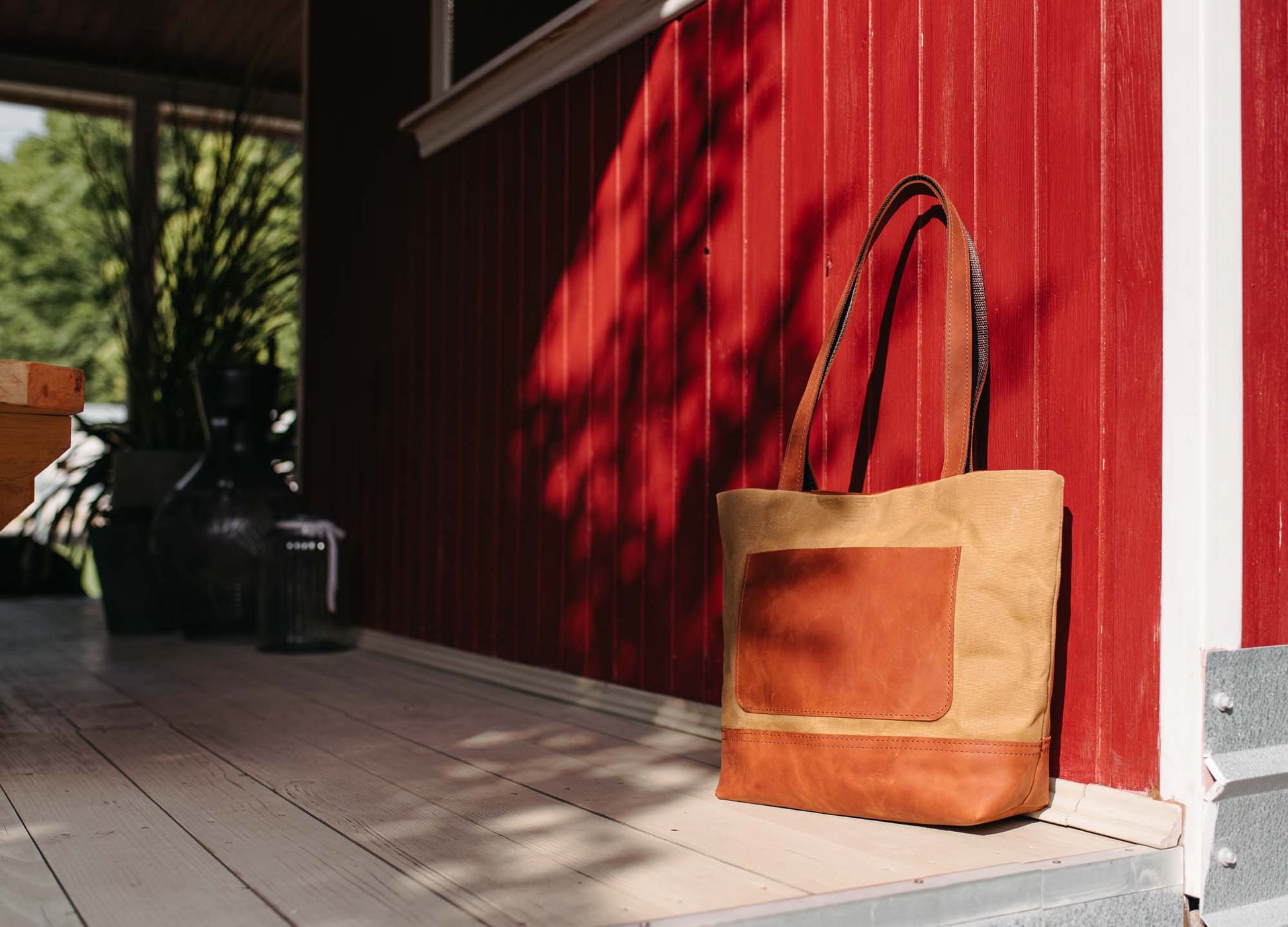 Women's Waxed Canvas Tote Bag with Leather Straps for Daily Use