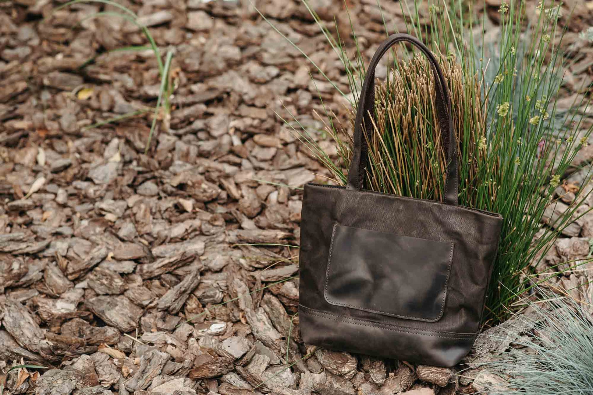 Women's Waxed Canvas Tote Bag with Leather Straps for Daily Use