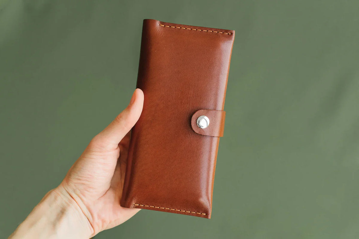Classic Long Wallet – Smooth Leather & Snap Button