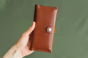 Classic Long Wallet – Smooth Leather & Snap Button