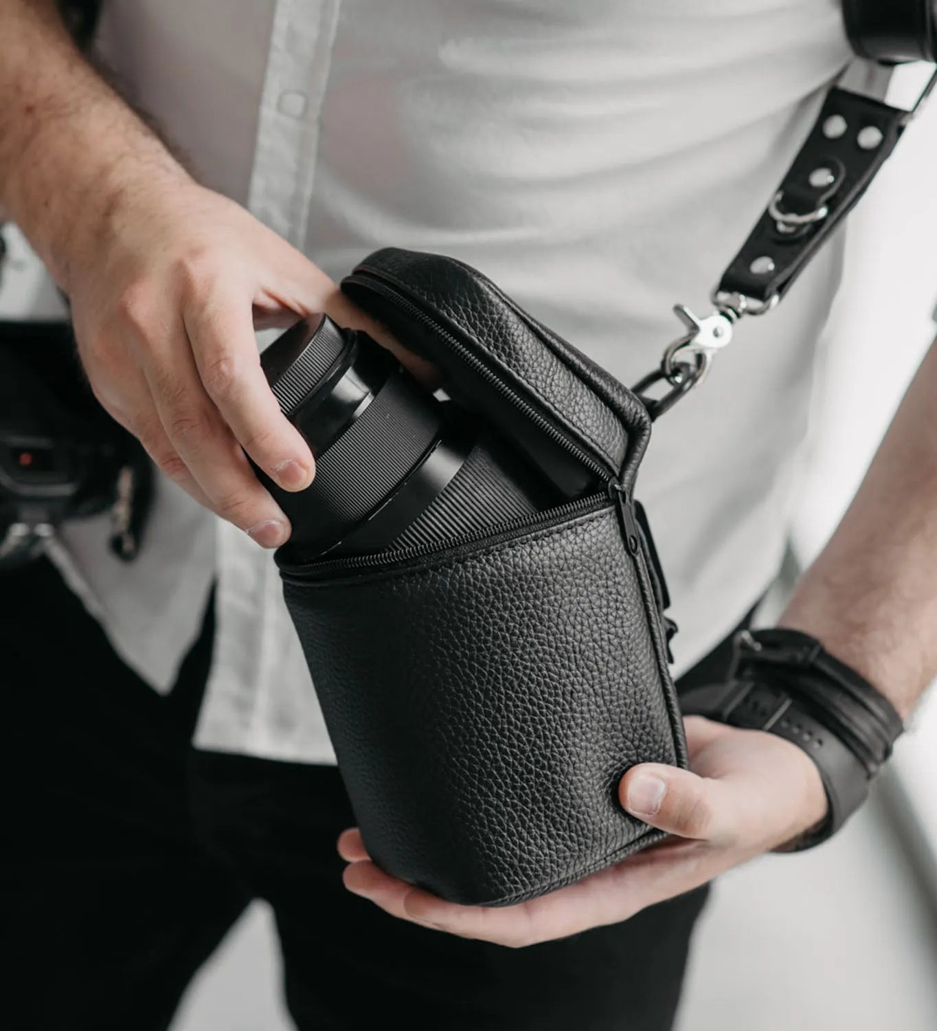 Leather Lens Pouch – Full-Grain Case for Camera Lenses | 4 Sizes